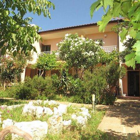 Apartment And Rooms Kristina Baska  Ngoại thất bức ảnh