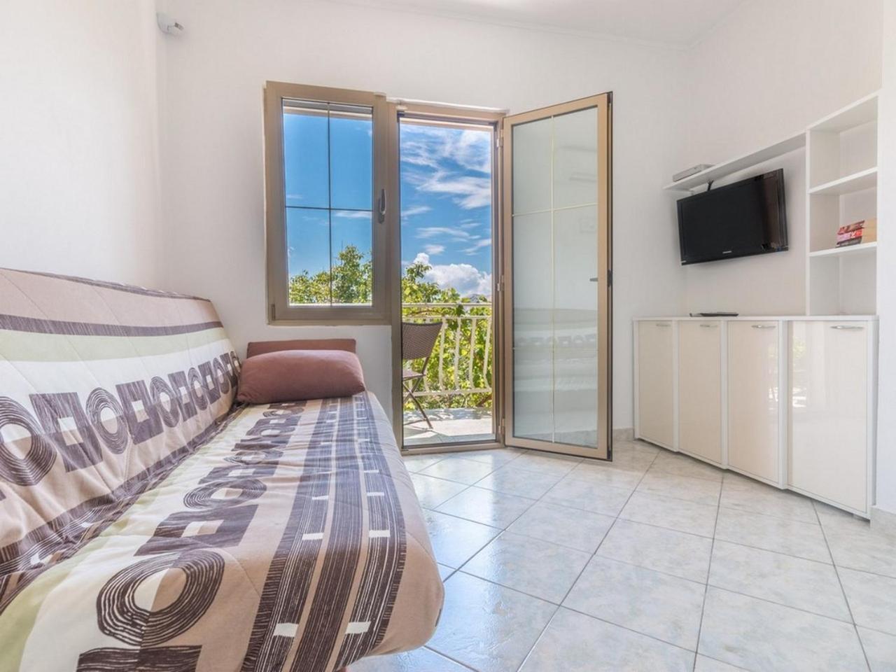 Apartment And Rooms Kristina Baska  Ngoại thất bức ảnh