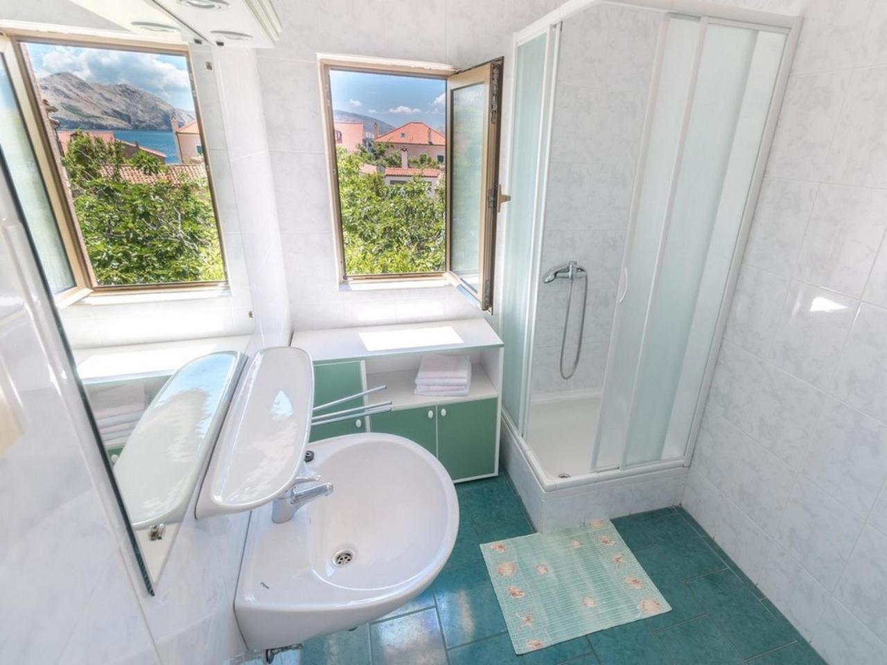 Apartment And Rooms Kristina Baska  Ngoại thất bức ảnh